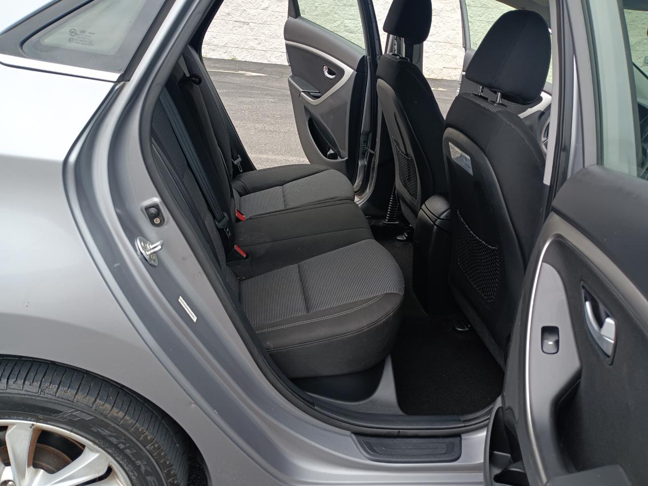 Hyundai Elantra GT A/T 2013