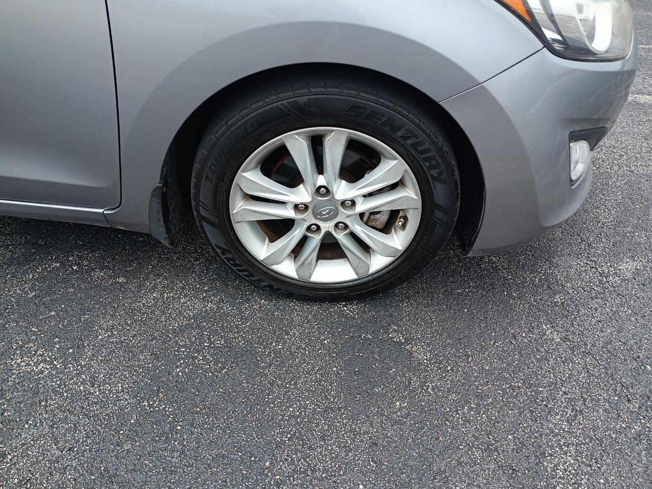 Hyundai Elantra GT A/T 2013