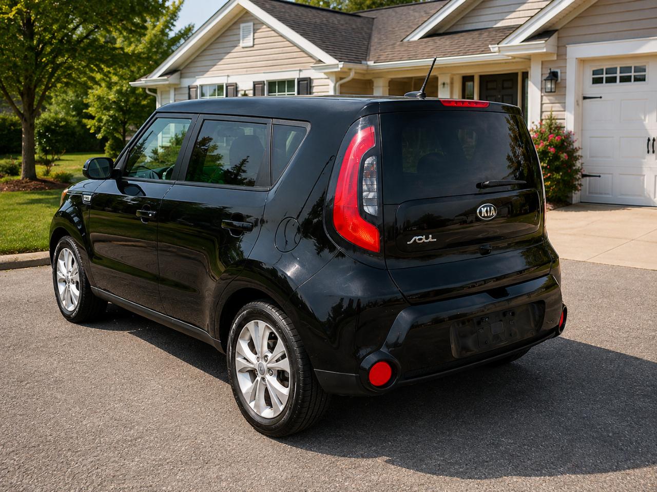 Kia Soul + w/Signature 2.0 Special Edition 2016
