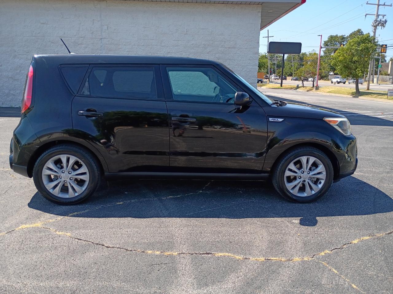 Kia Soul + w/Signature 2.0 Special Edition 2016