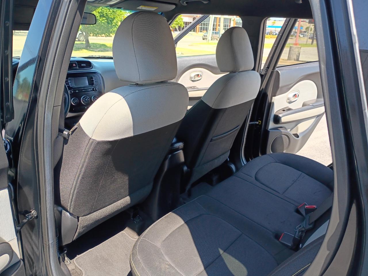 Kia Soul + w/Signature 2.0 Special Edition 2016