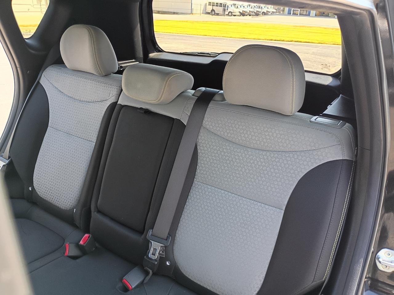 Kia Soul + w/Signature 2.0 Special Edition 2016