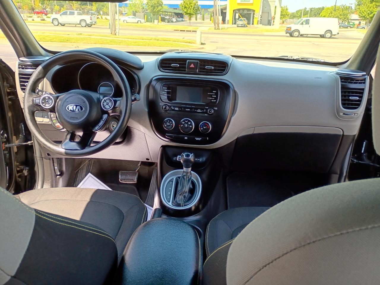 Kia Soul + w/Signature 2.0 Special Edition 2016
