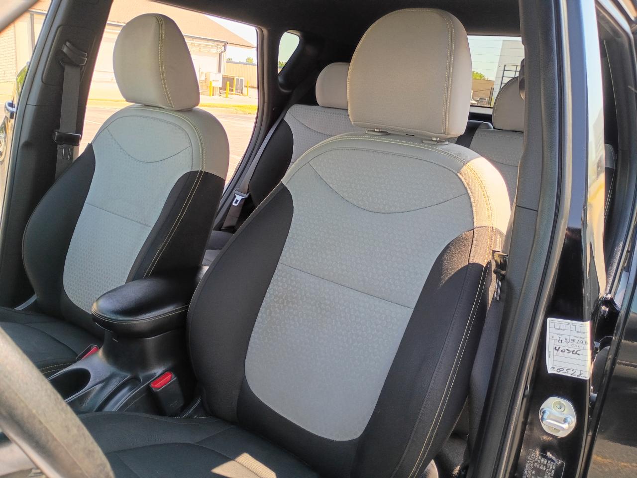 Kia Soul + w/Signature 2.0 Special Edition 2016