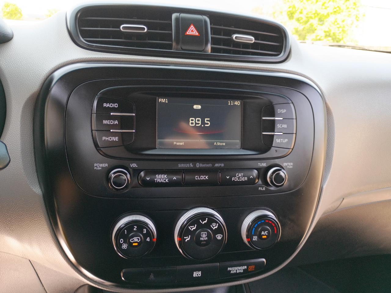 Kia Soul + w/Signature 2.0 Special Edition 2016
