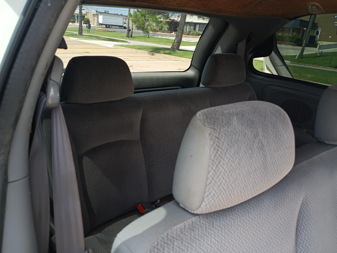 Chrysler Town & Country LX 2005