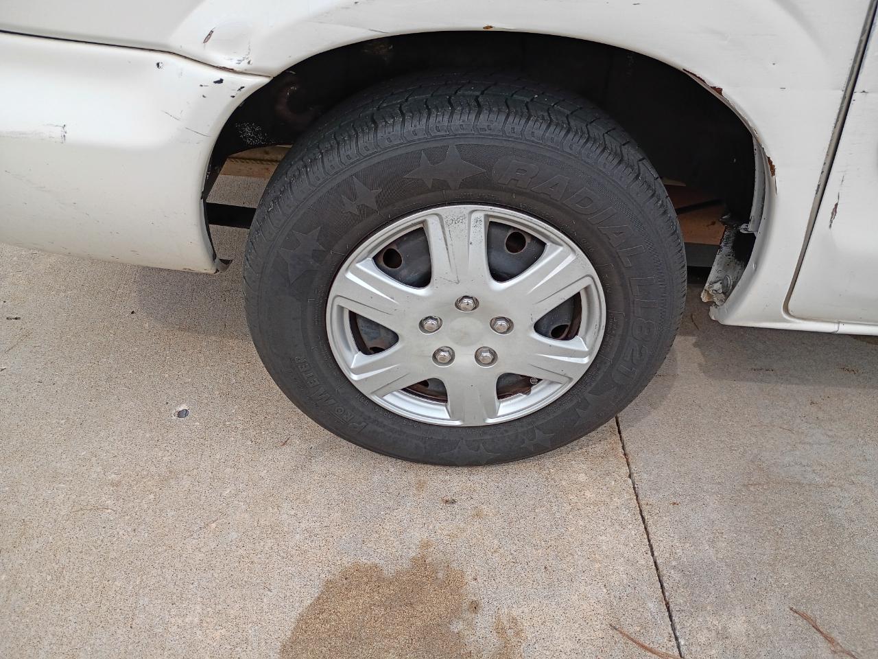 Chrysler Town & Country LX 2005