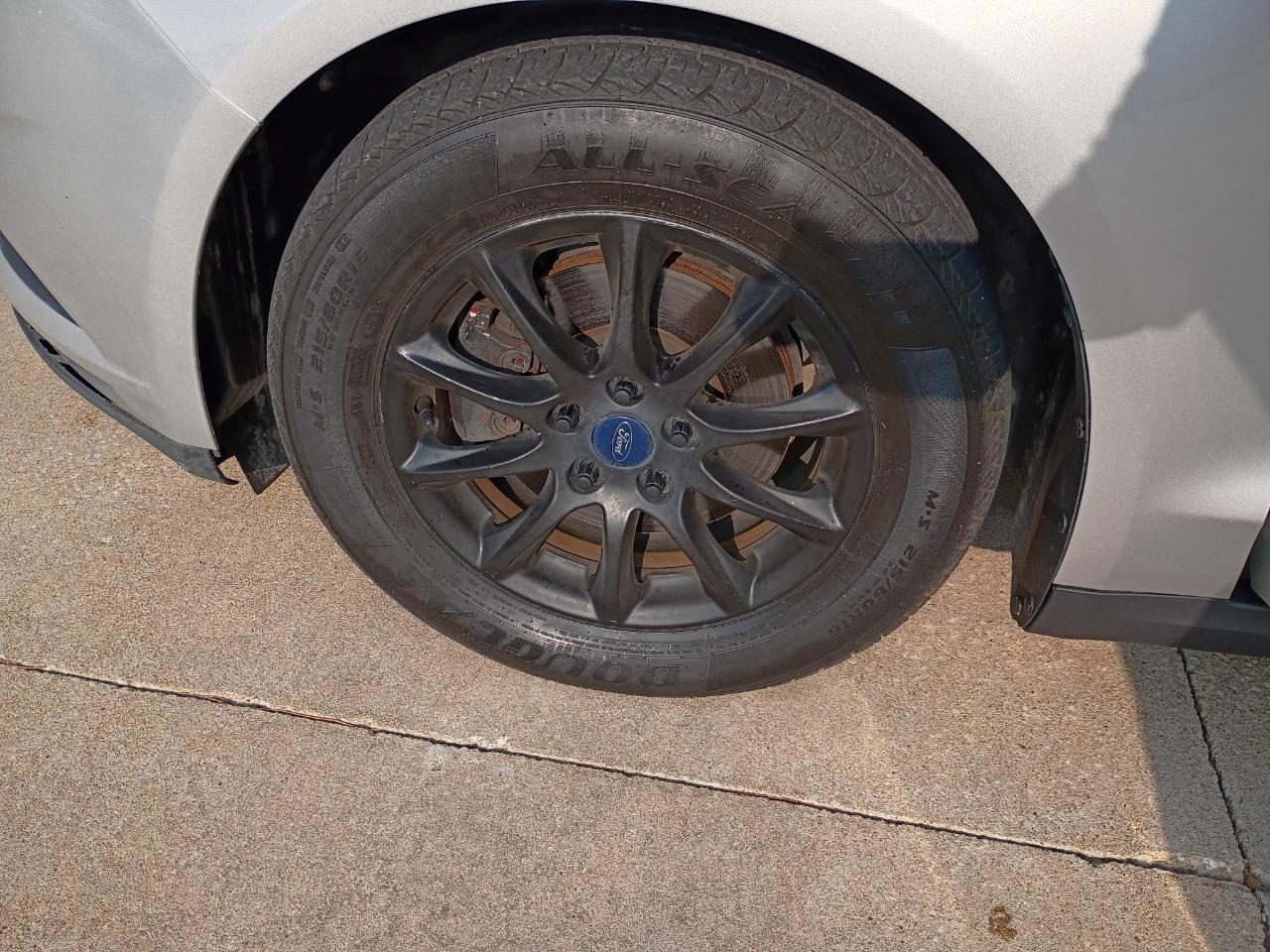 Ford Fusion S 2016