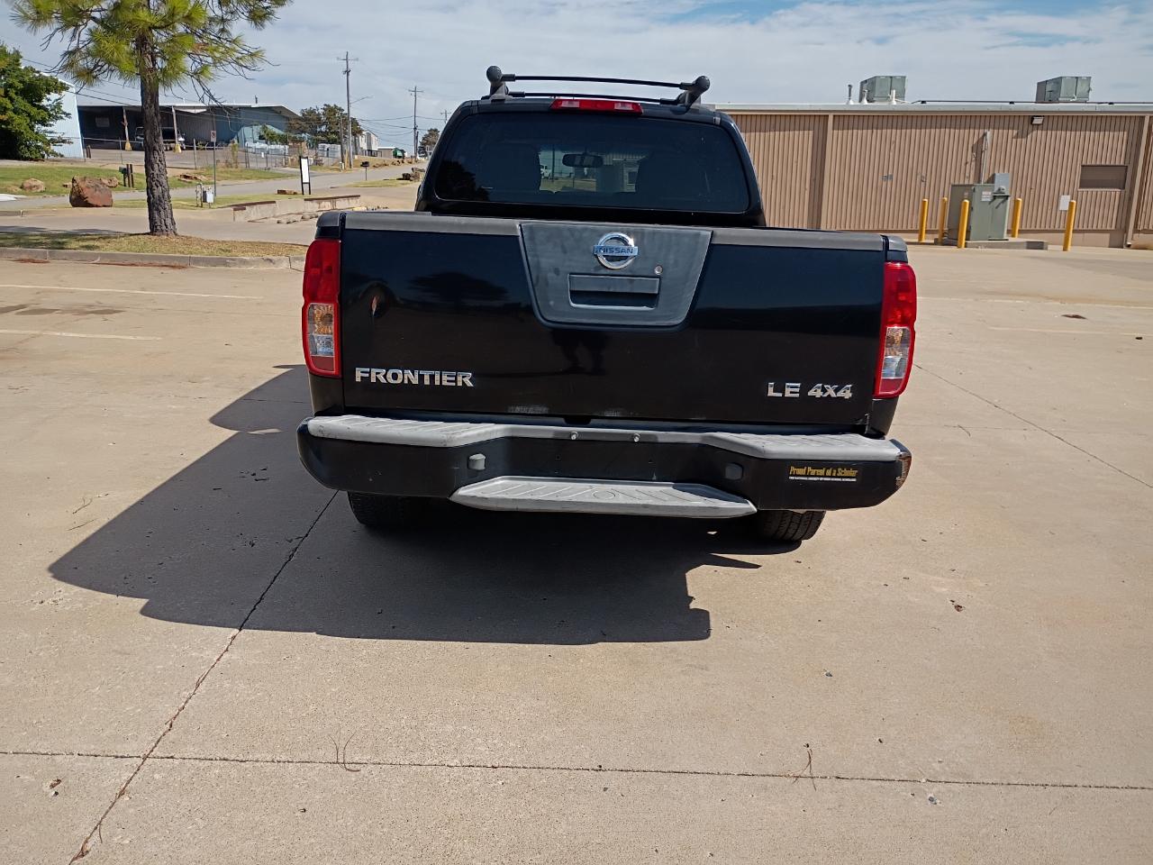 Nissan Frontier LE Crew Cab Long Bed 4WD 2007