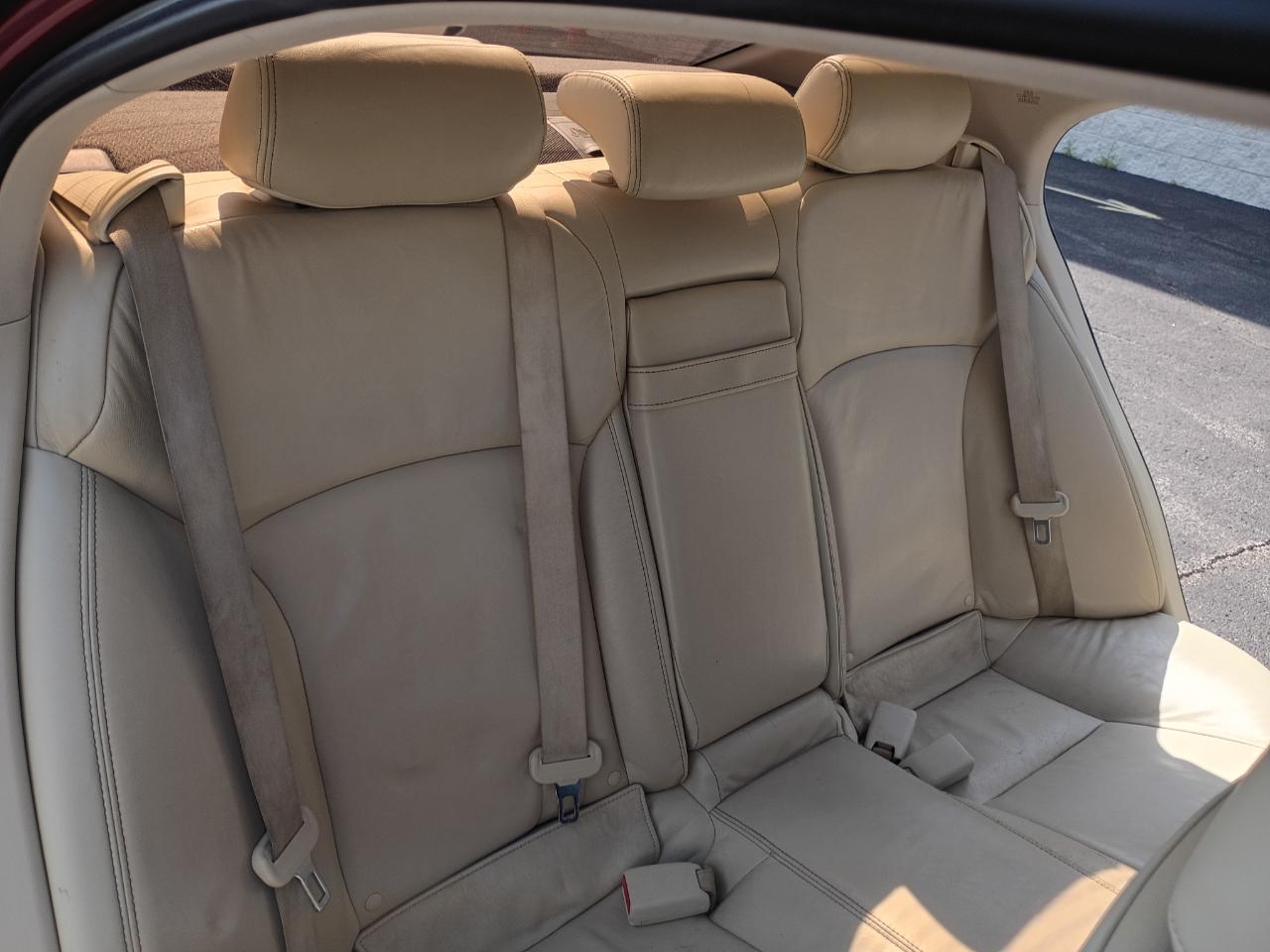 Lexus IS 250 RWD 2013