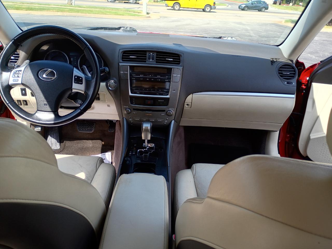 Lexus IS 250 RWD 2013