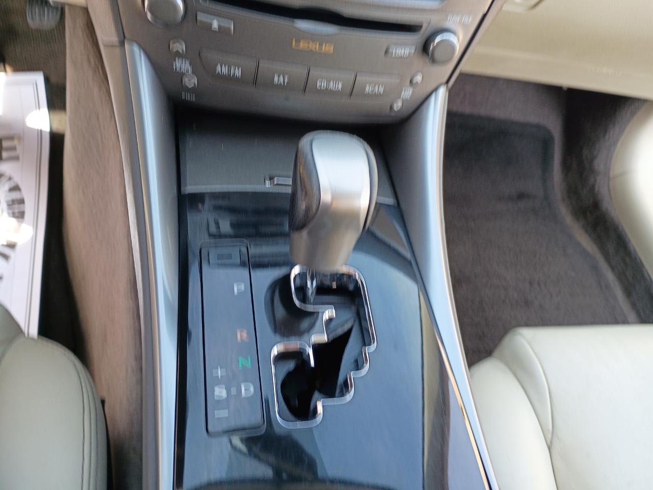 Lexus IS 250 RWD 2013