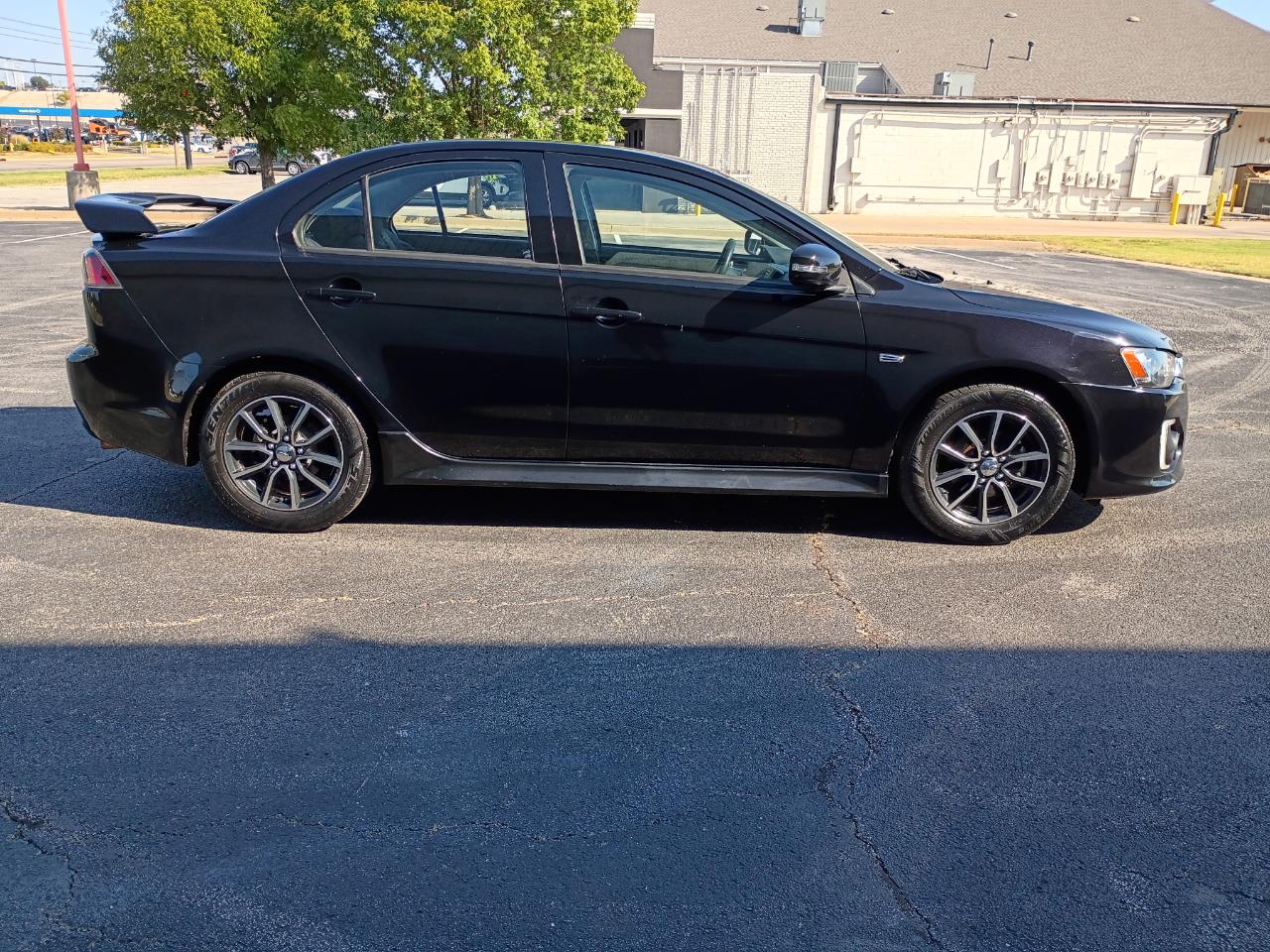 Mitsubishi Lancer ES 5M 2017