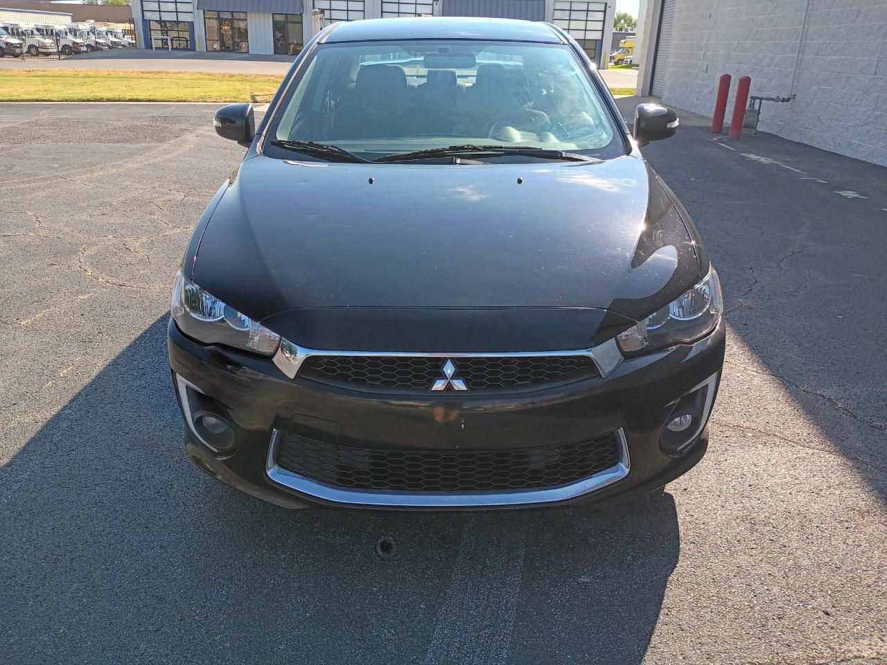 Mitsubishi Lancer ES 5M 2017