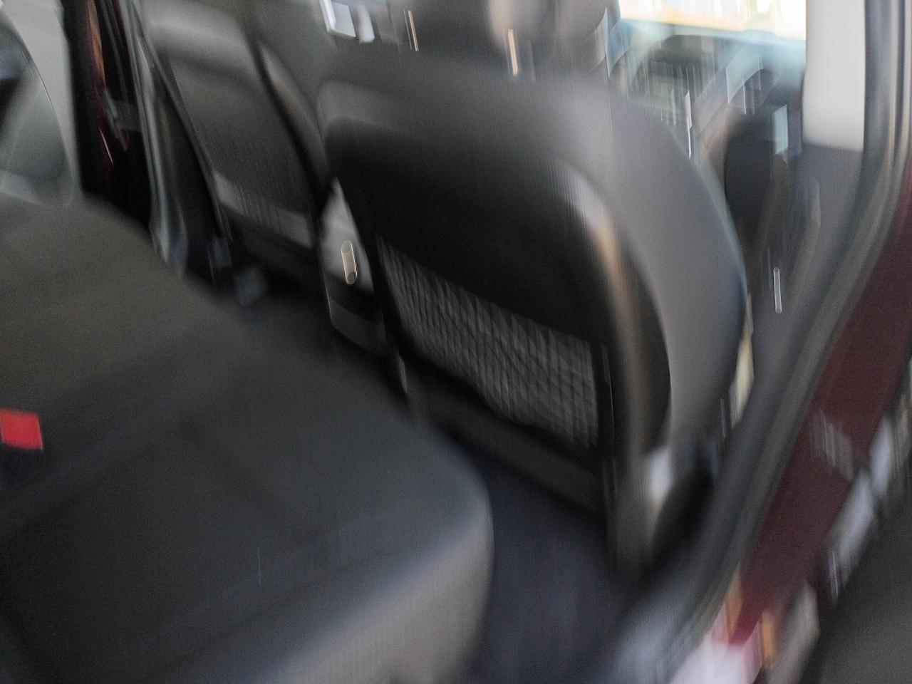 Kia Sorento LX 2WD 2014