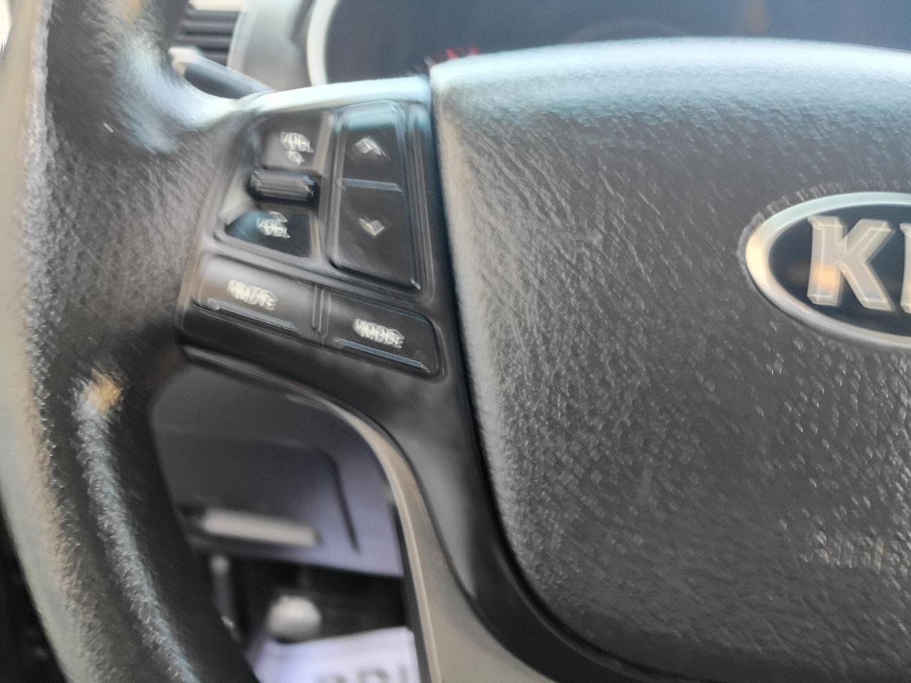 Kia Sorento LX 2WD 2014