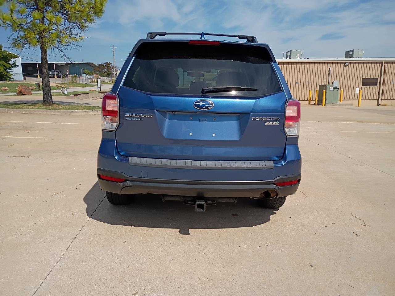 Subaru Forester 2.5i Premium PZEV CVT 2017