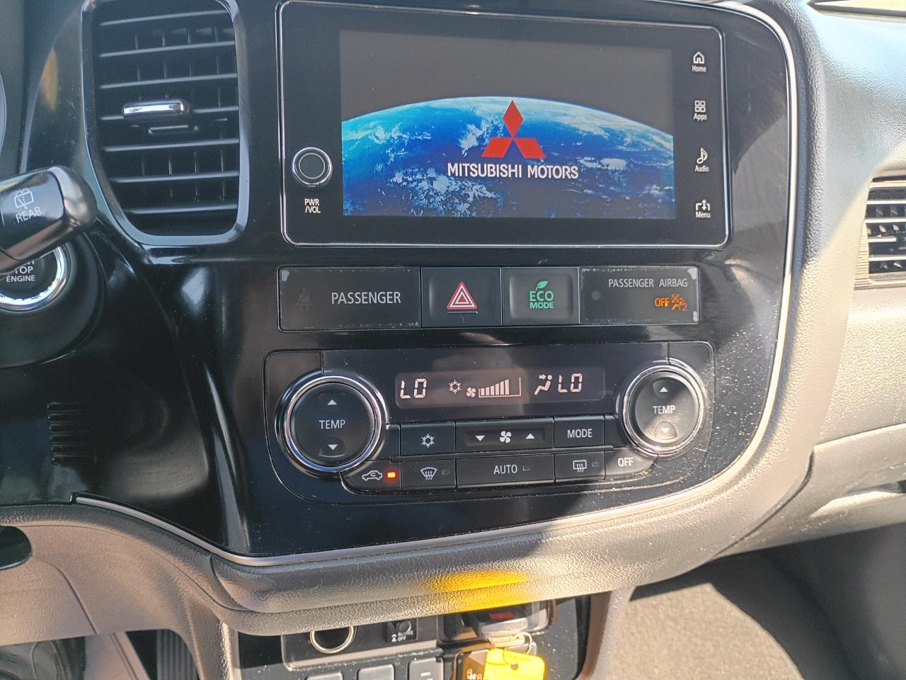 Mitsubishi Outlander SEL 2017