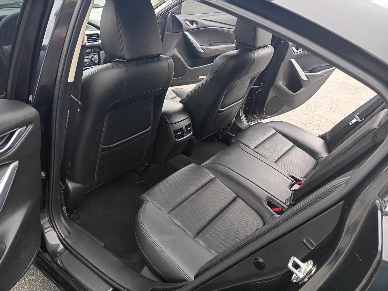 Mazda MAZDA6 i Touring 2016