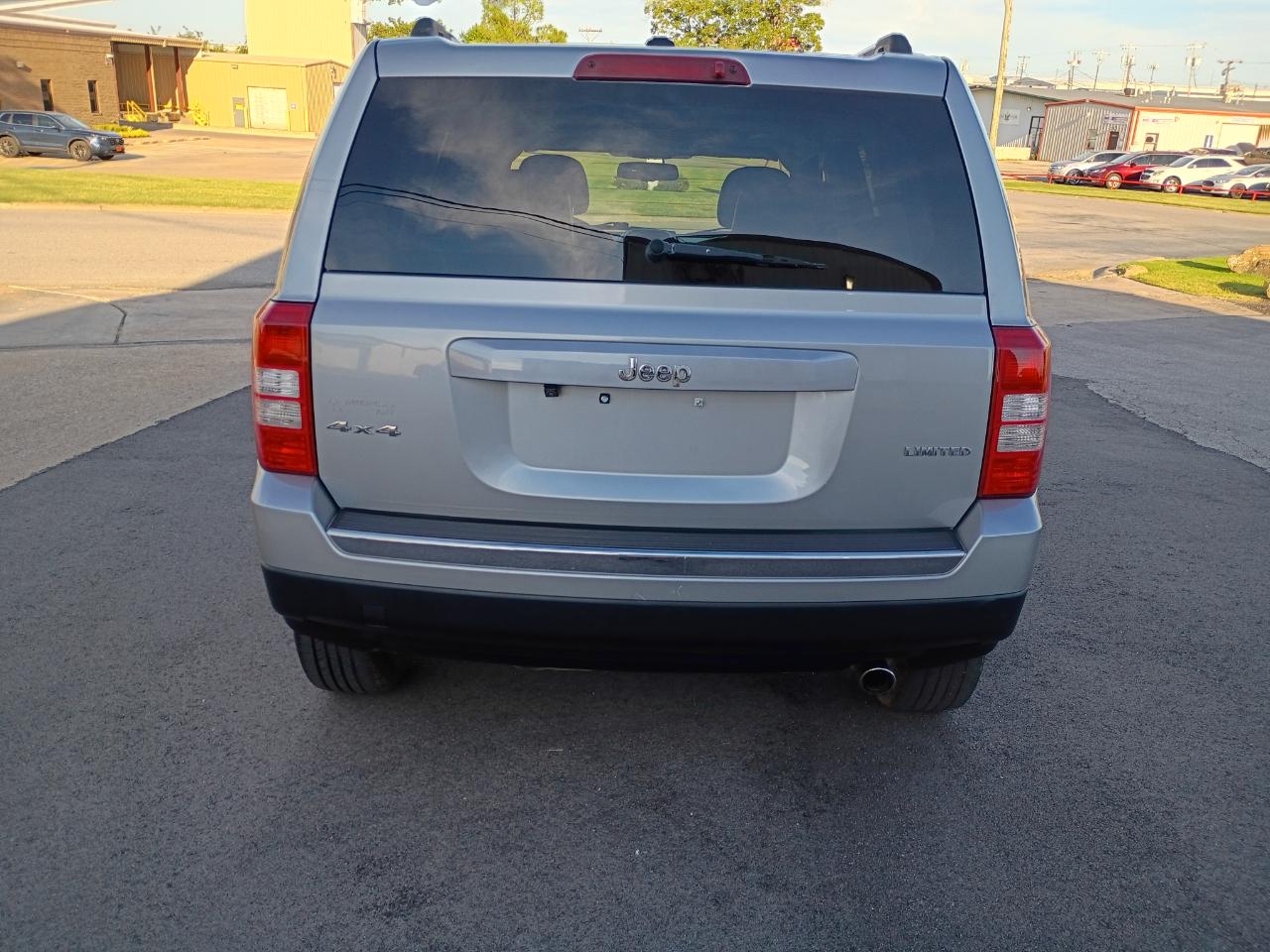 Jeep Patriot Sport 2WD 2014