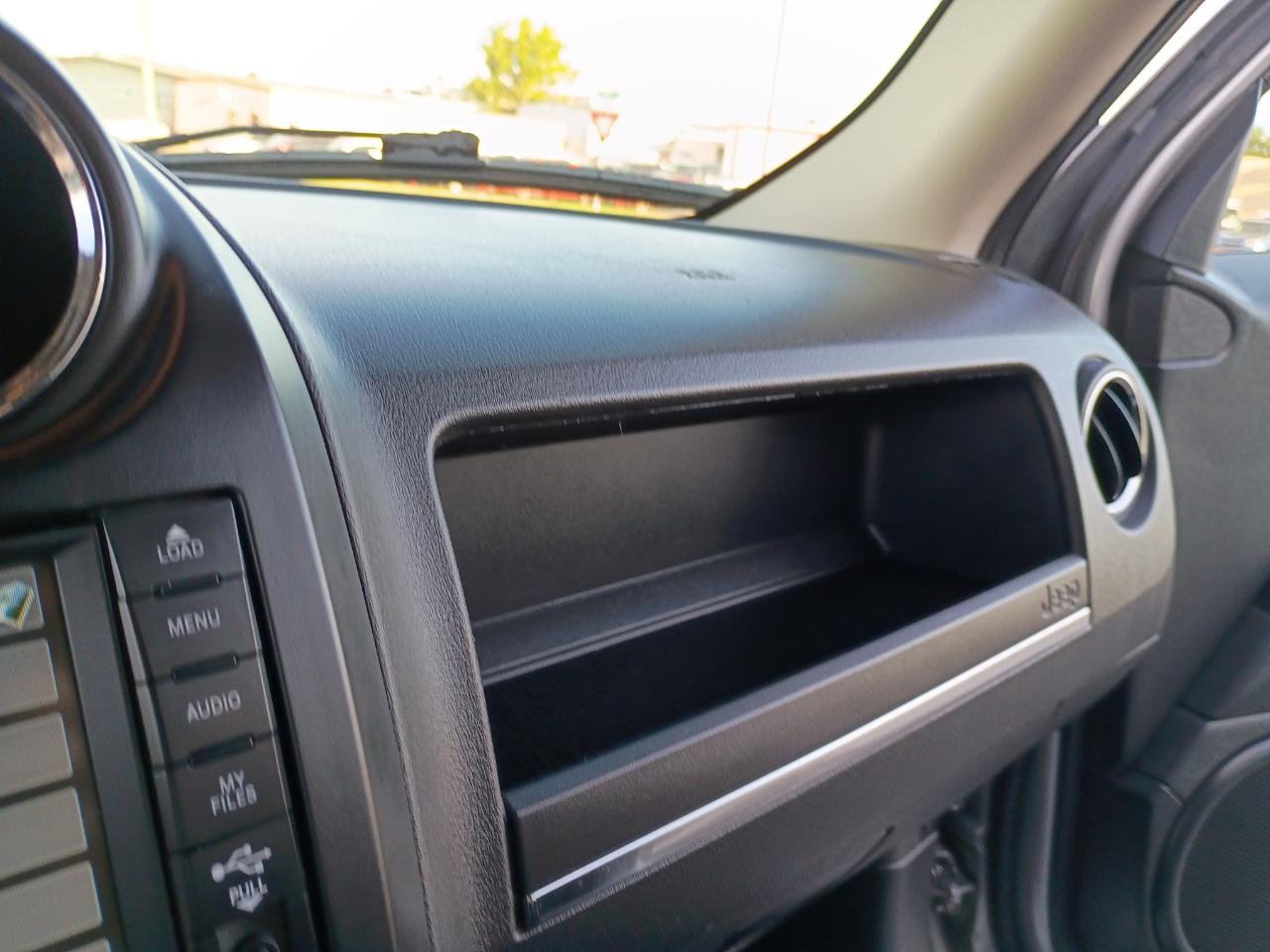 Jeep Patriot Sport 2WD 2014