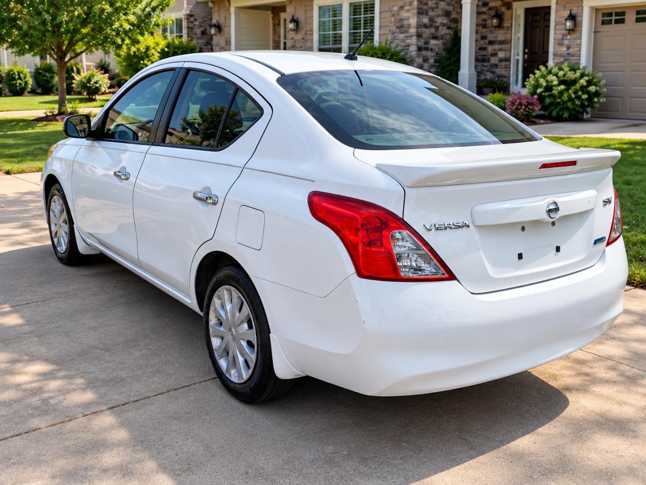 Nissan Versa 1.6 S 4A 2013