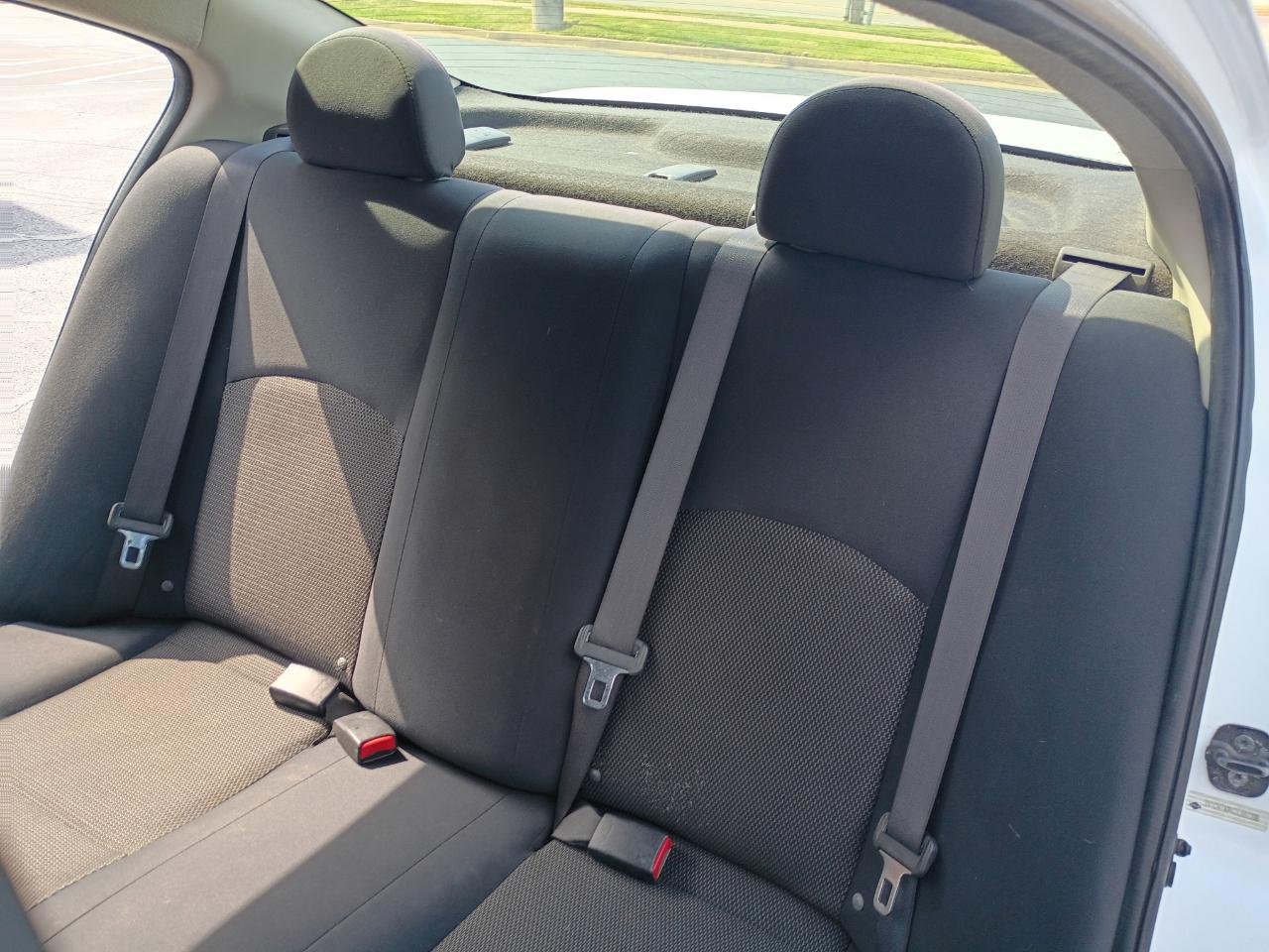 Nissan Versa 1.6 S 4A 2013