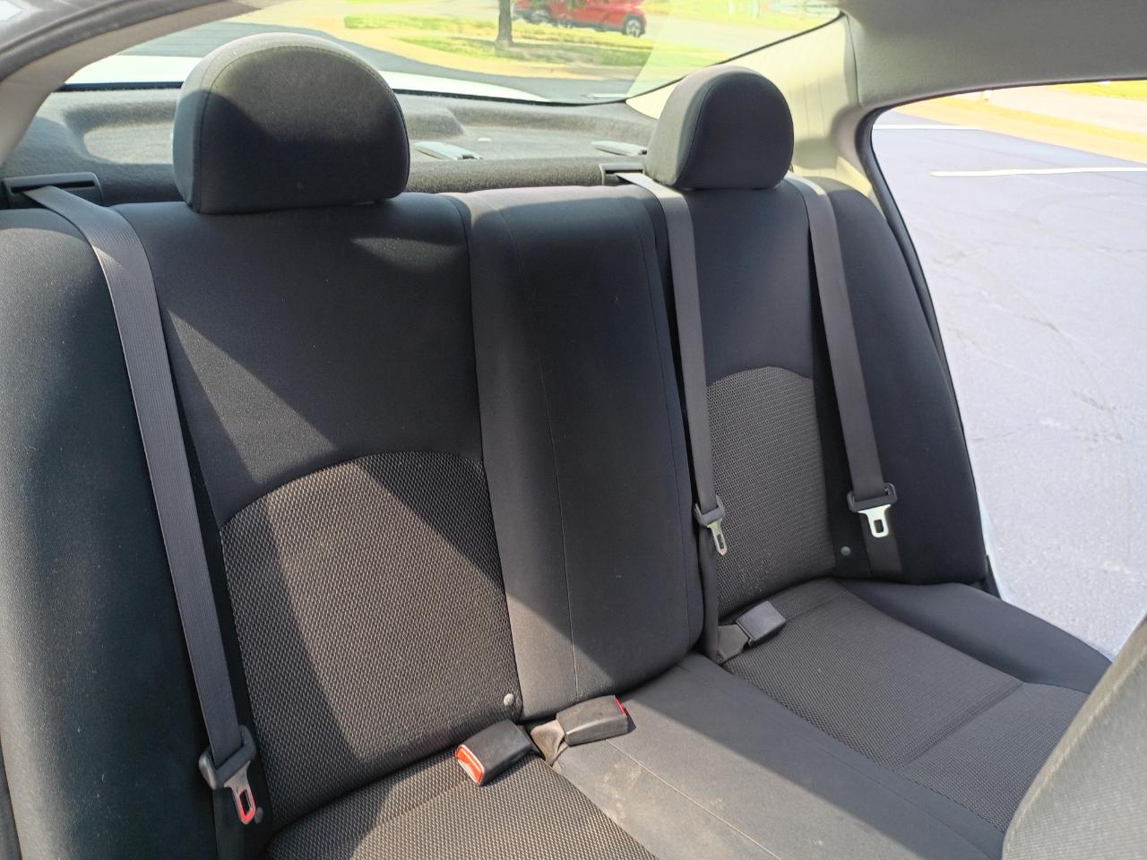 Nissan Versa 1.6 S 4A 2013