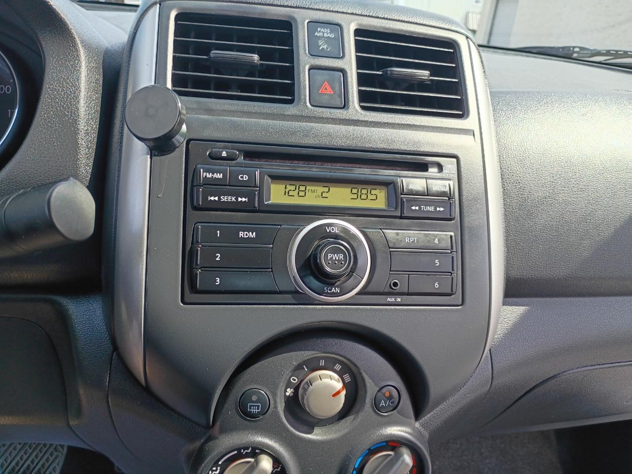 Nissan Versa 1.6 S 4A 2013