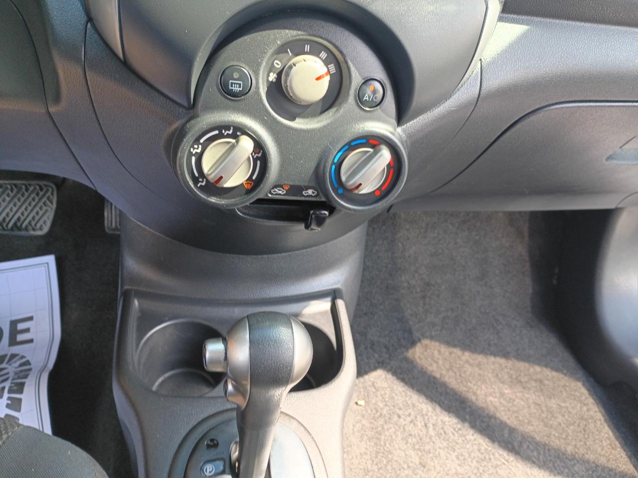 Nissan Versa 1.6 S 4A 2013