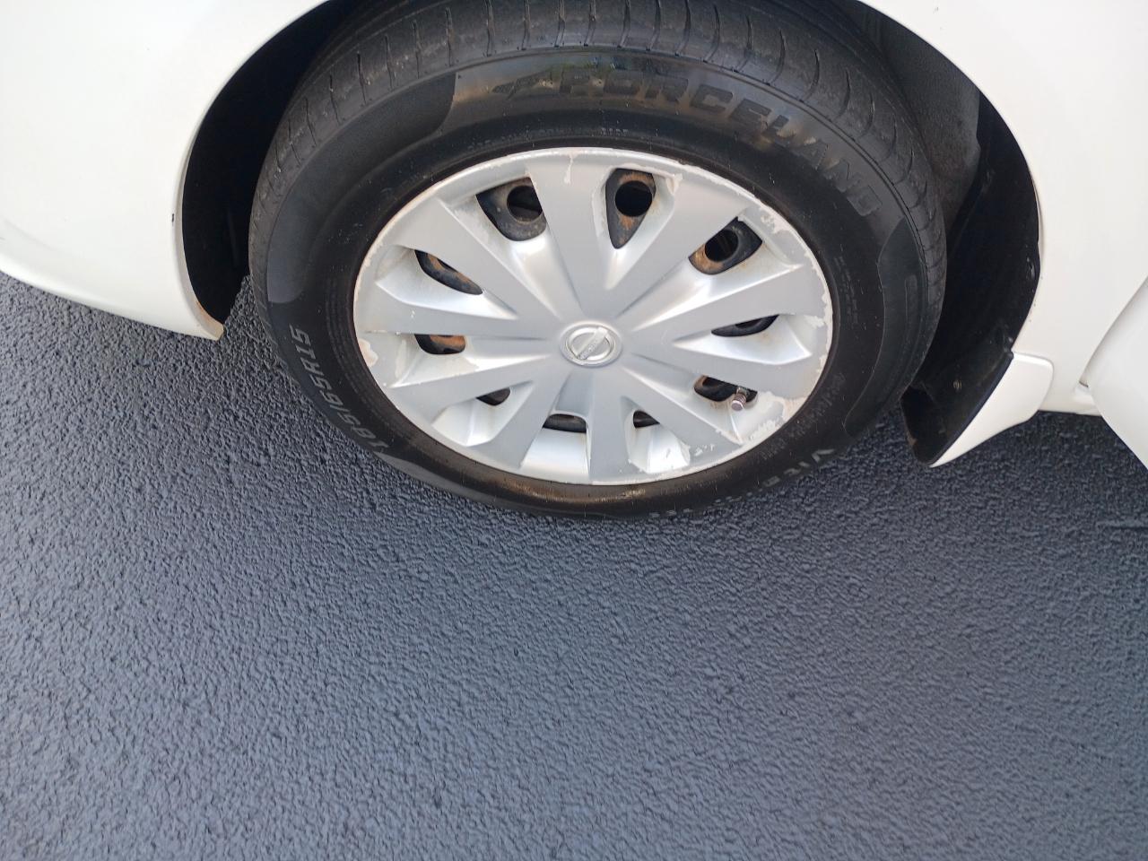 Nissan Versa 1.6 S 4A 2013