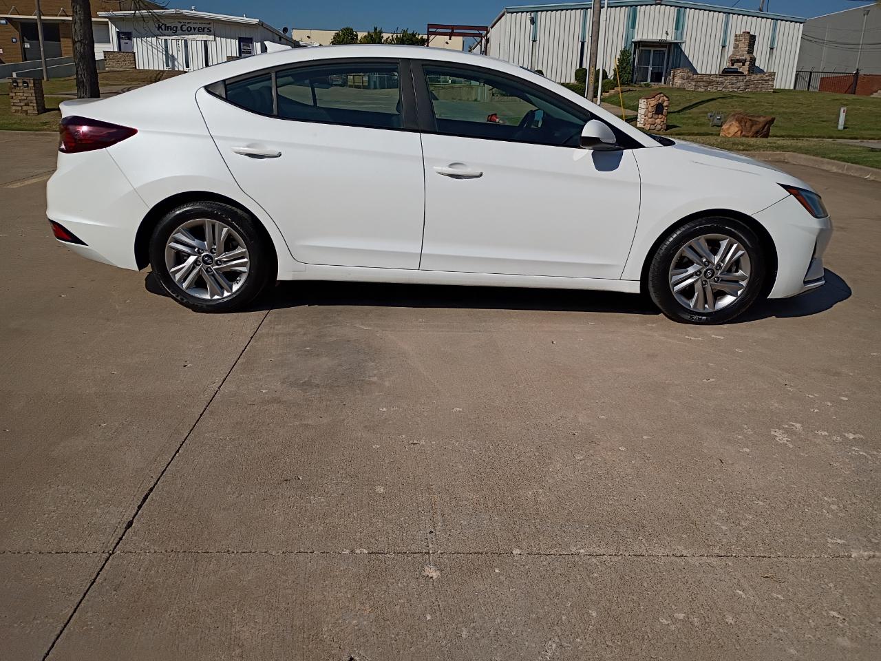 Hyundai Elantra SEL 2.0L Auto 2020