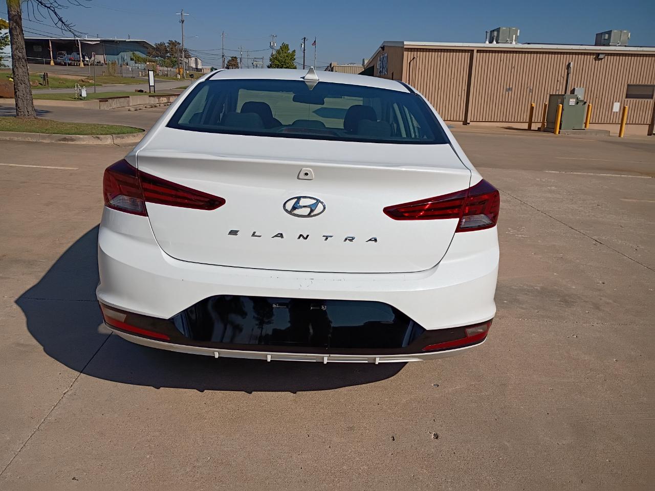 Hyundai Elantra SEL 2.0L Auto 2020