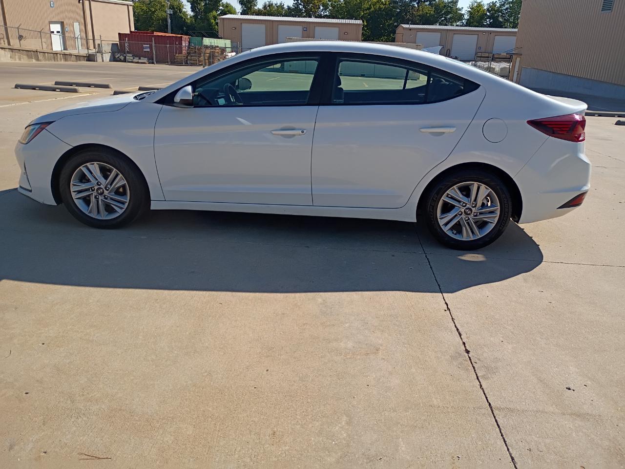 Hyundai Elantra SEL 2.0L Auto 2020