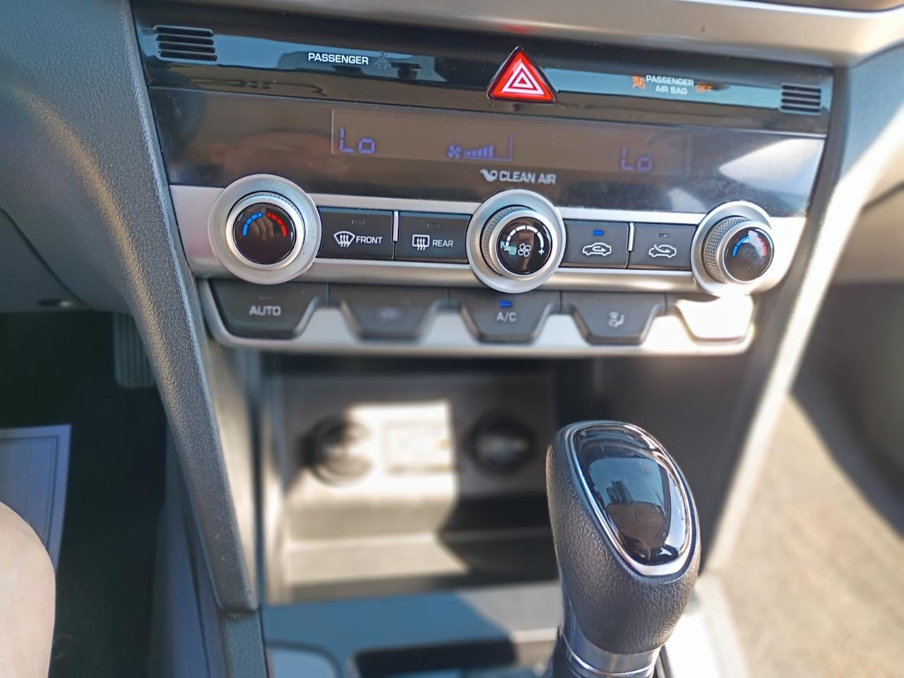 Hyundai Elantra SEL 2.0L Auto 2020