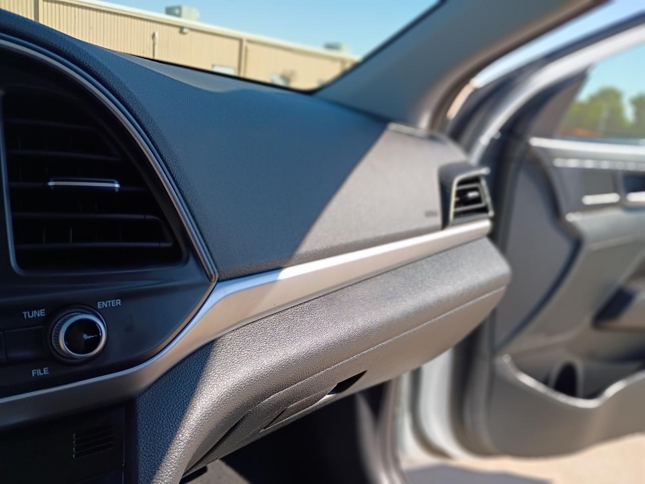 Hyundai Elantra SEL 2.0L Auto 2020