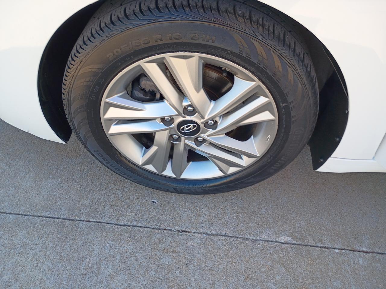 Hyundai Elantra SEL 2.0L Auto 2020