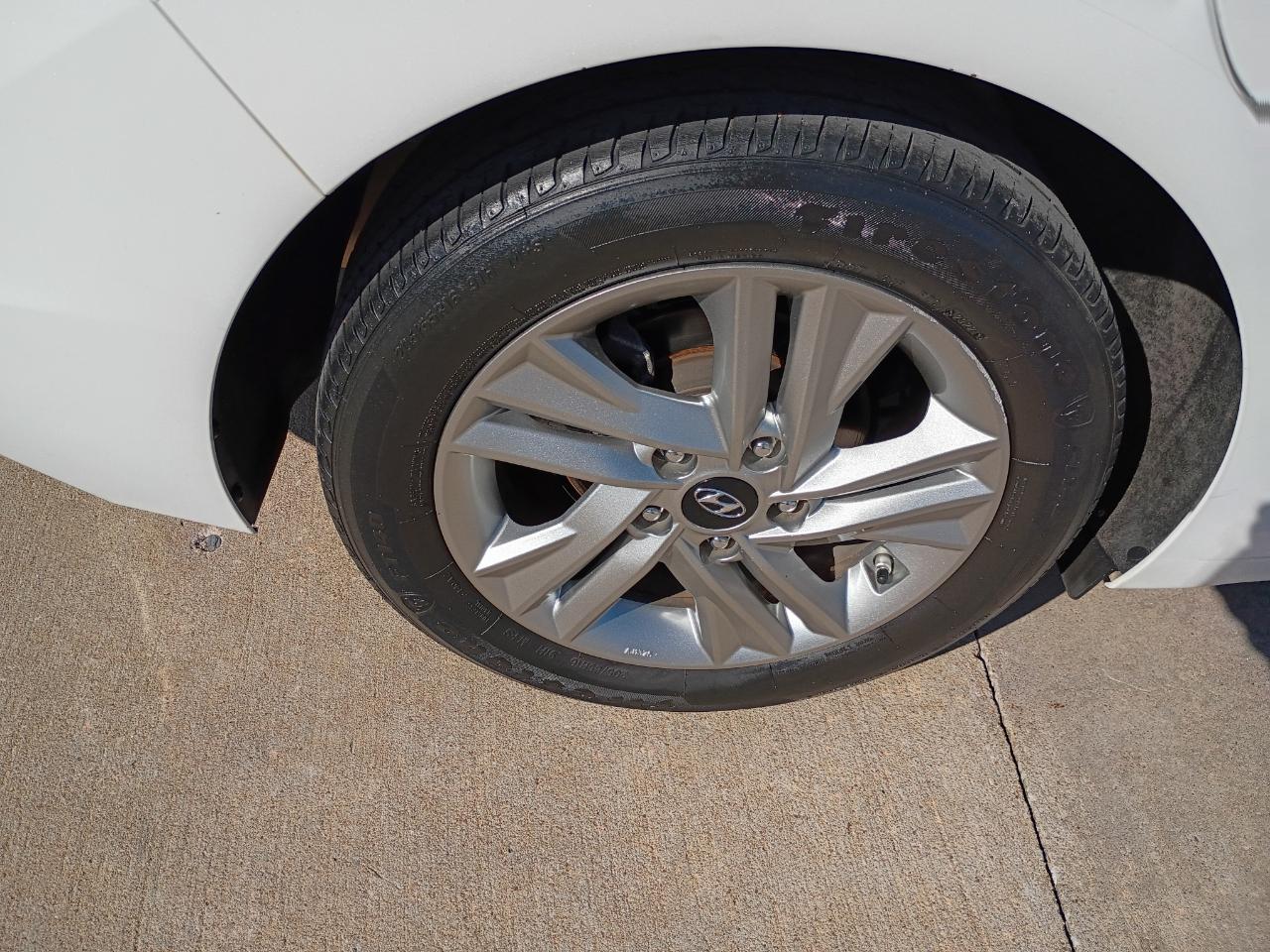 Hyundai Elantra SEL 2.0L Auto 2020