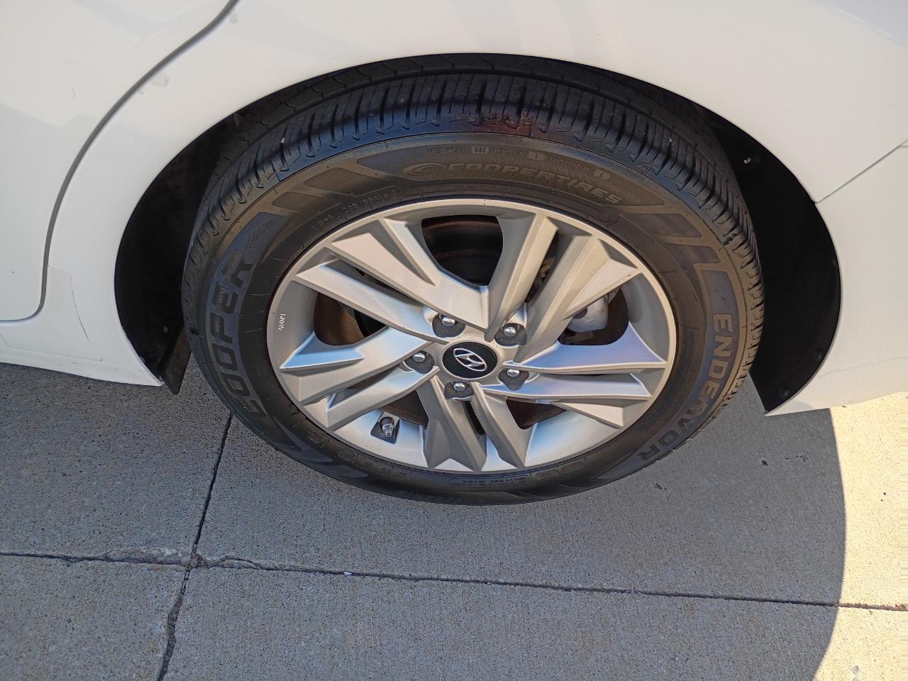 Hyundai Elantra SEL 2.0L Auto 2020