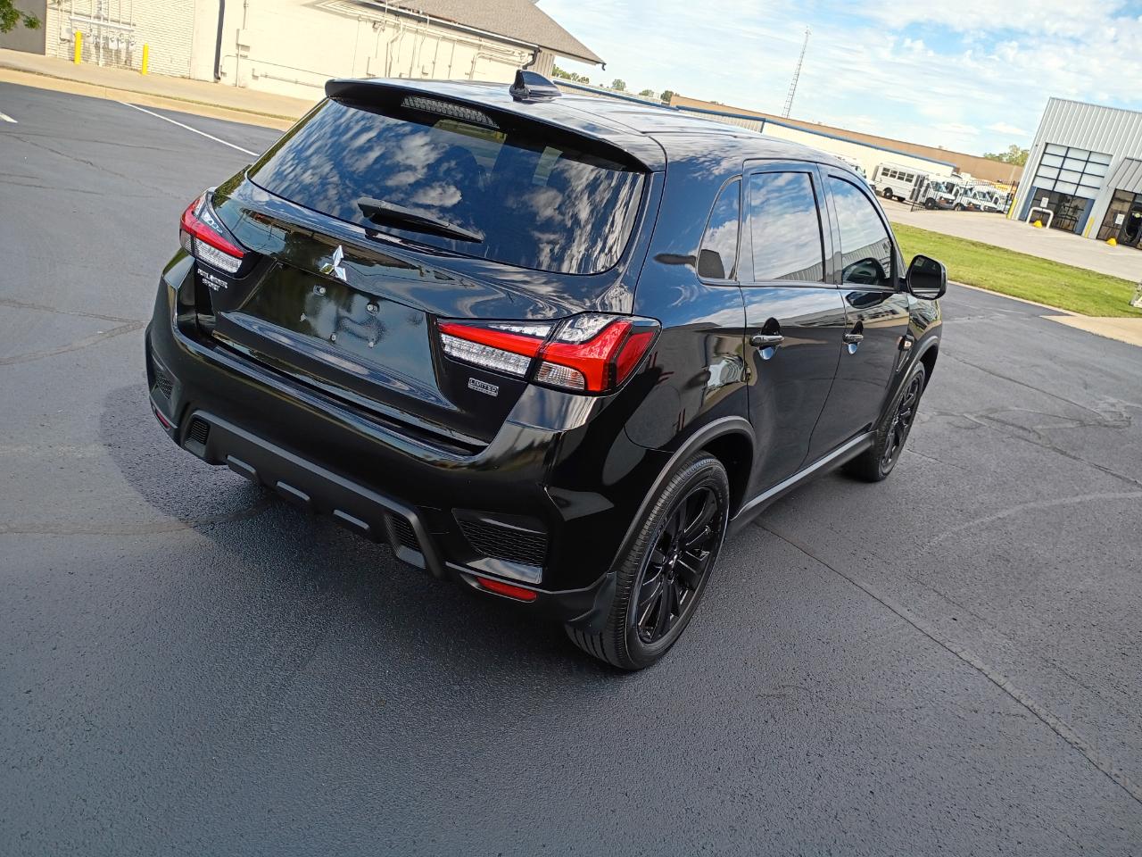 Mitsubishi Outlander Sport LE 2WD 2022