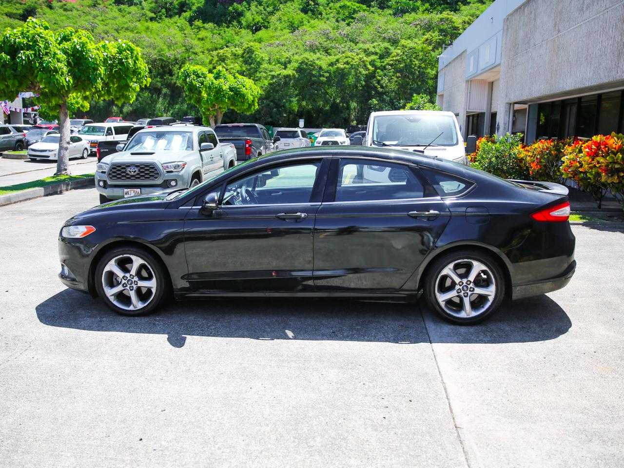 Ford Fusion SE 2013