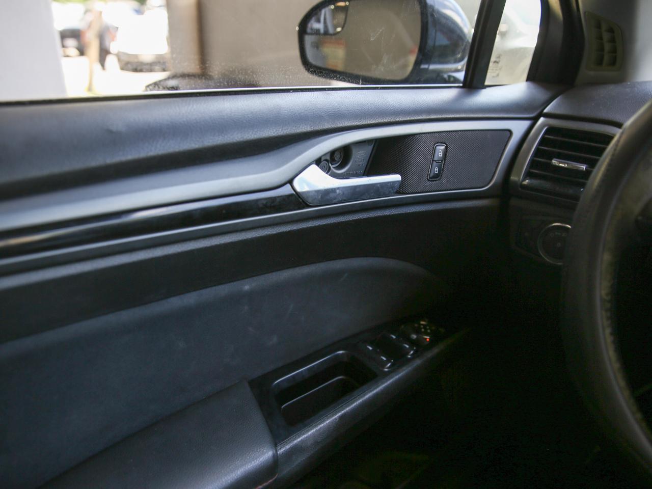 Ford Fusion SE 2013