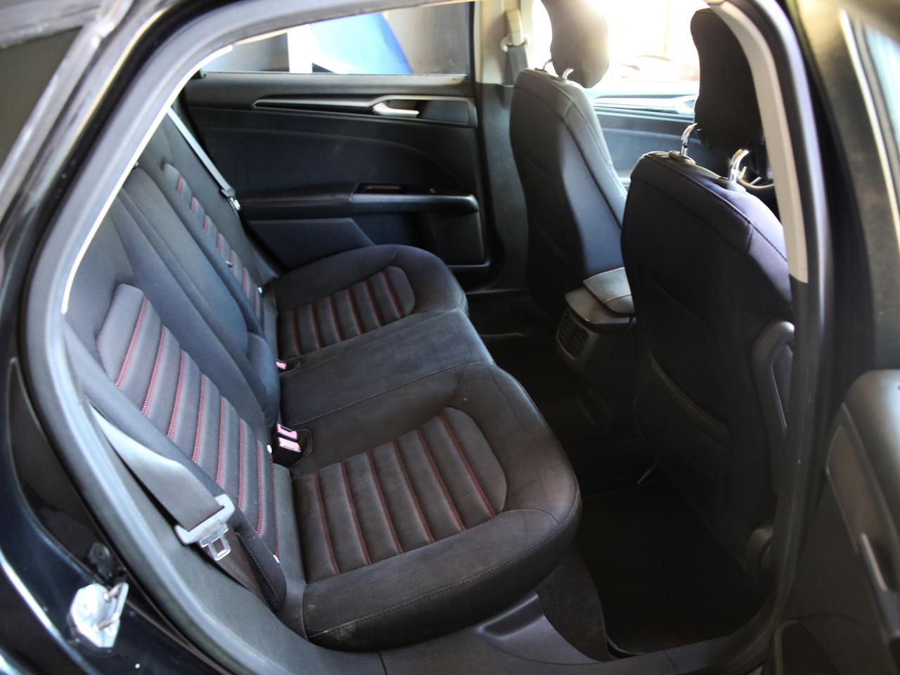 Ford Fusion SE 2013