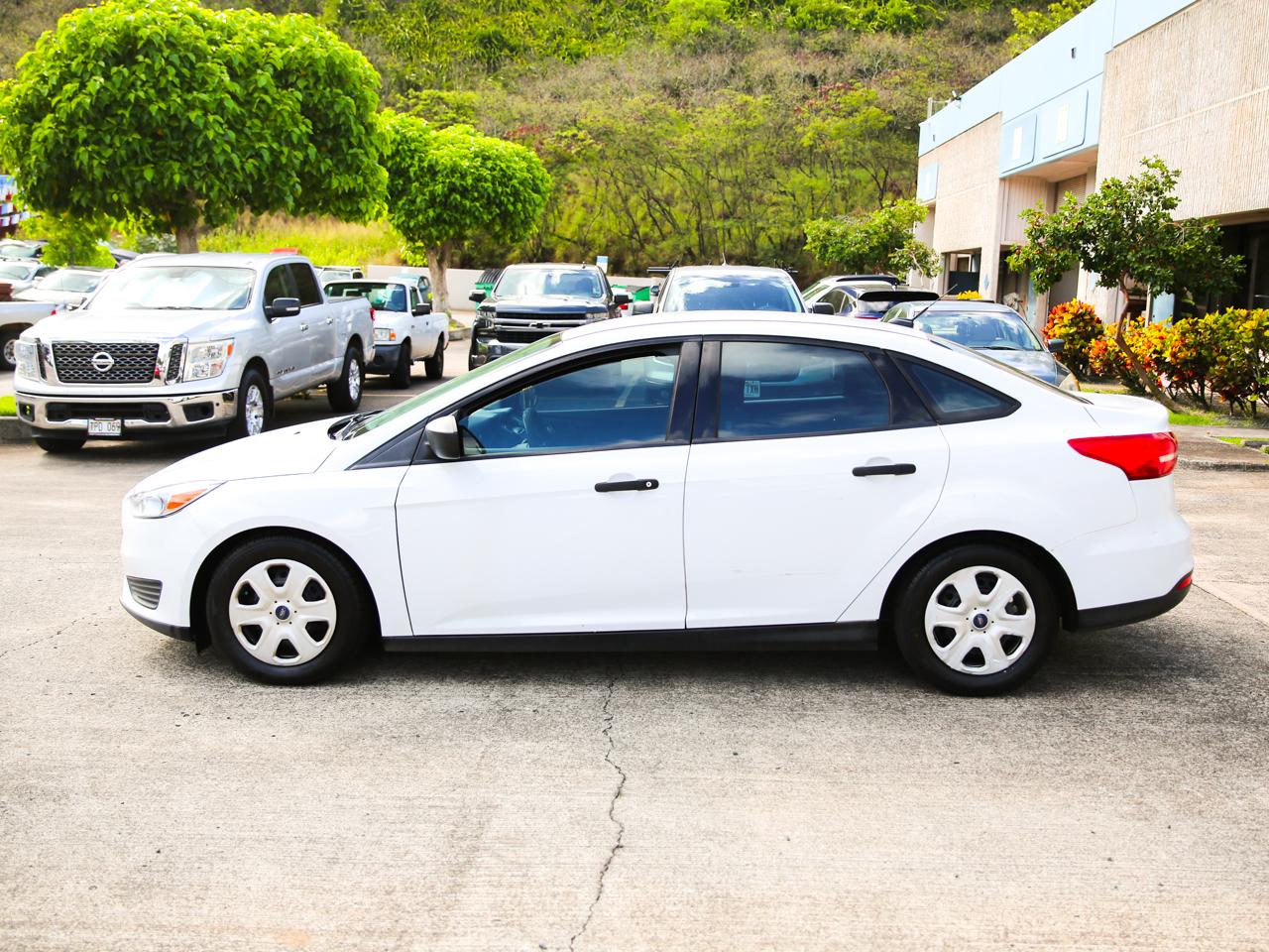 Ford Focus S Sedan 2016