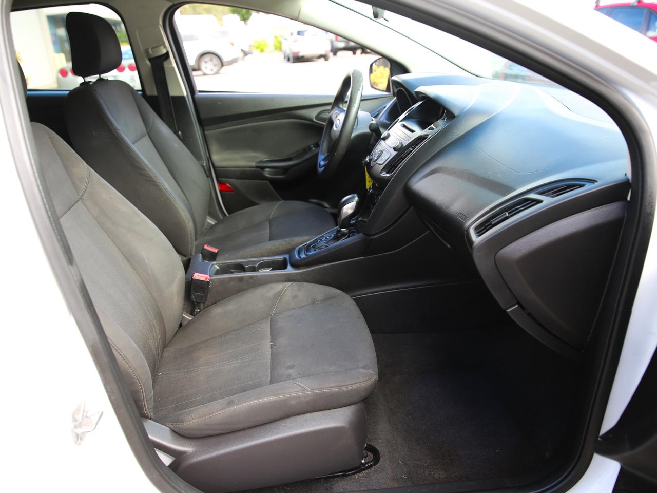 2016 Ford Focus S - Photo 28