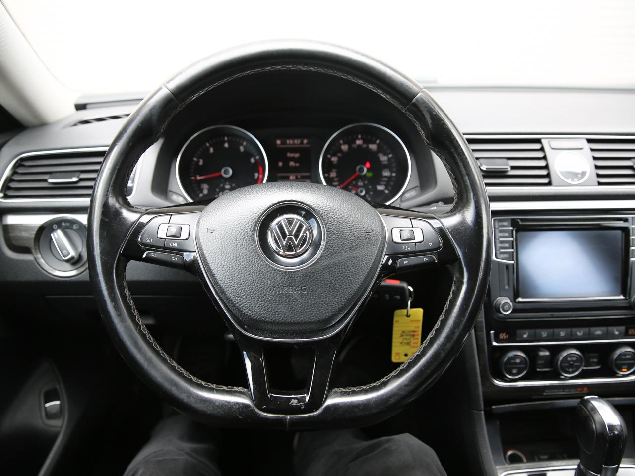 Volkswagen Passat  2016