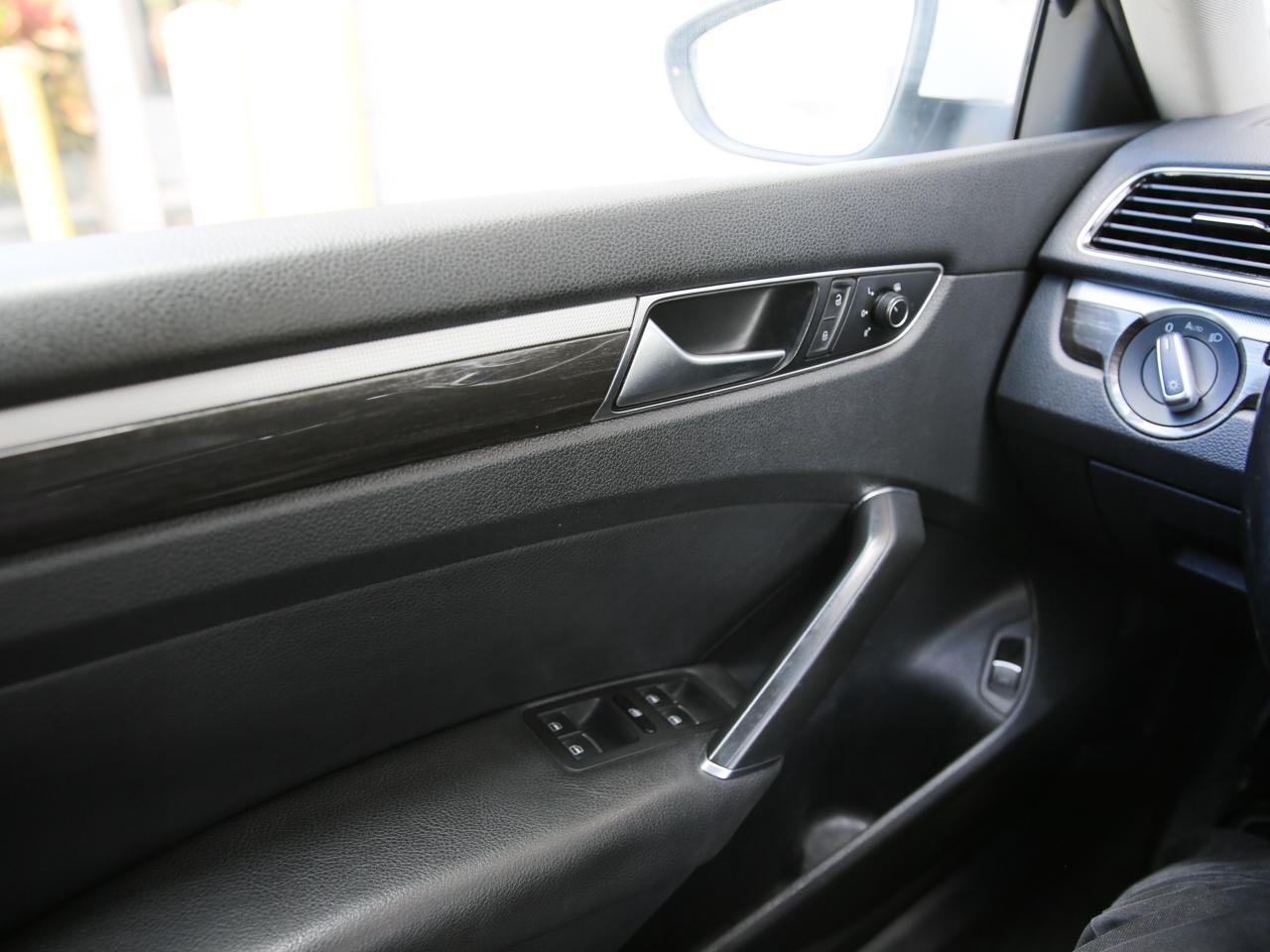 Volkswagen Passat  2016