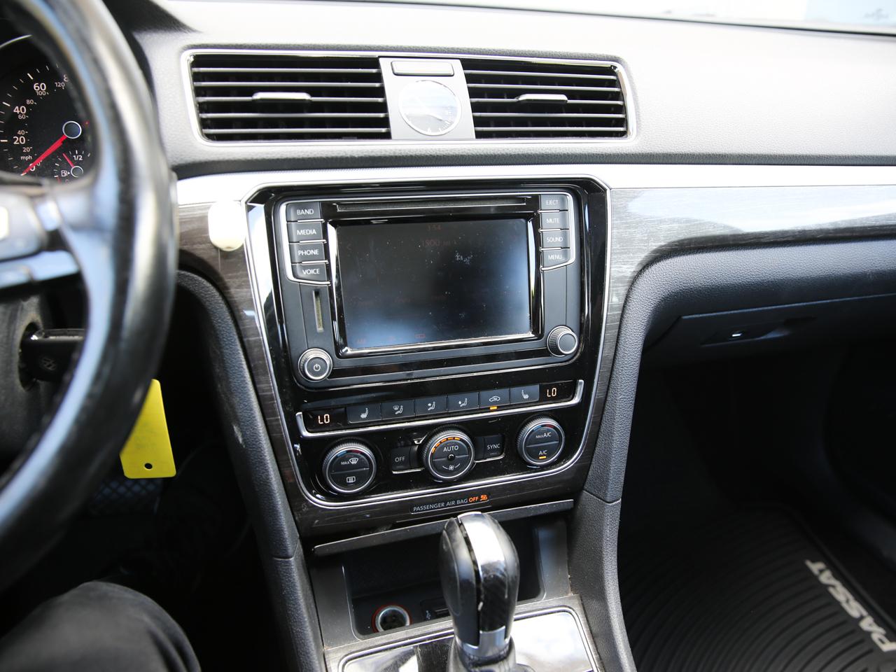 Volkswagen Passat  2016