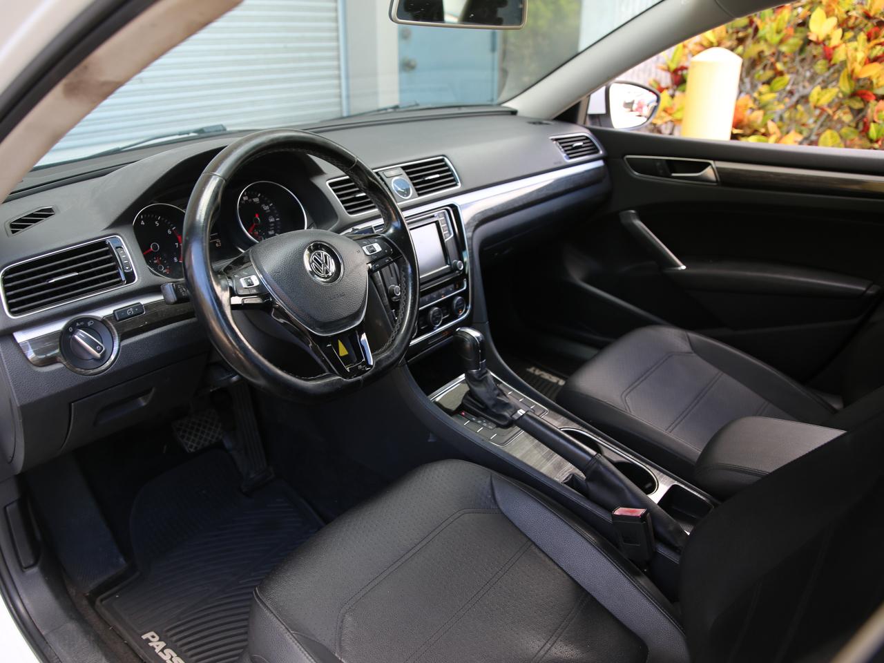 Volkswagen Passat  2016