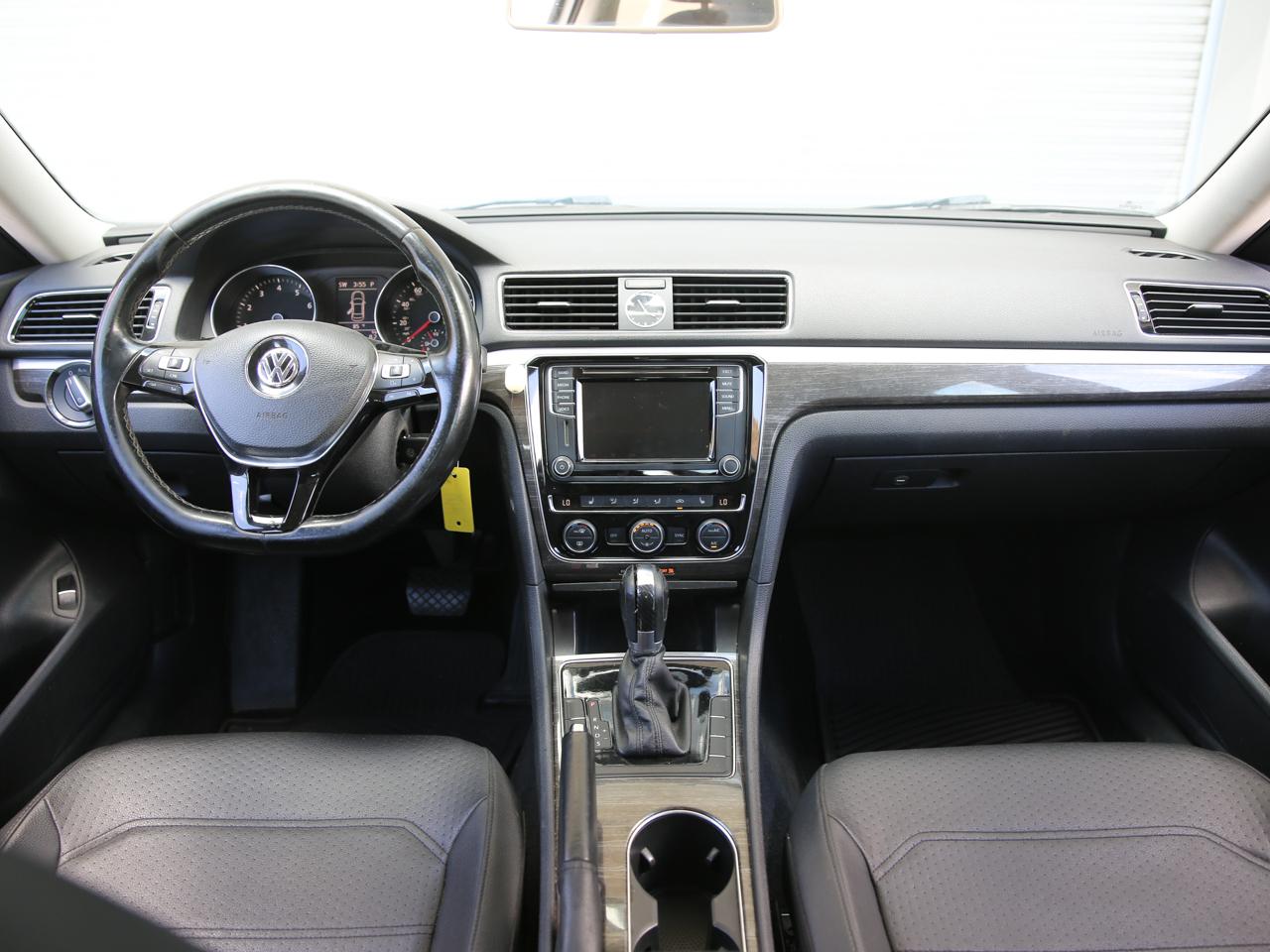 Volkswagen Passat  2016